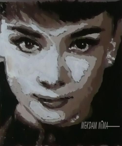 Monochromatic oil painting portrait of the beautiful face of Audrey Hepburn